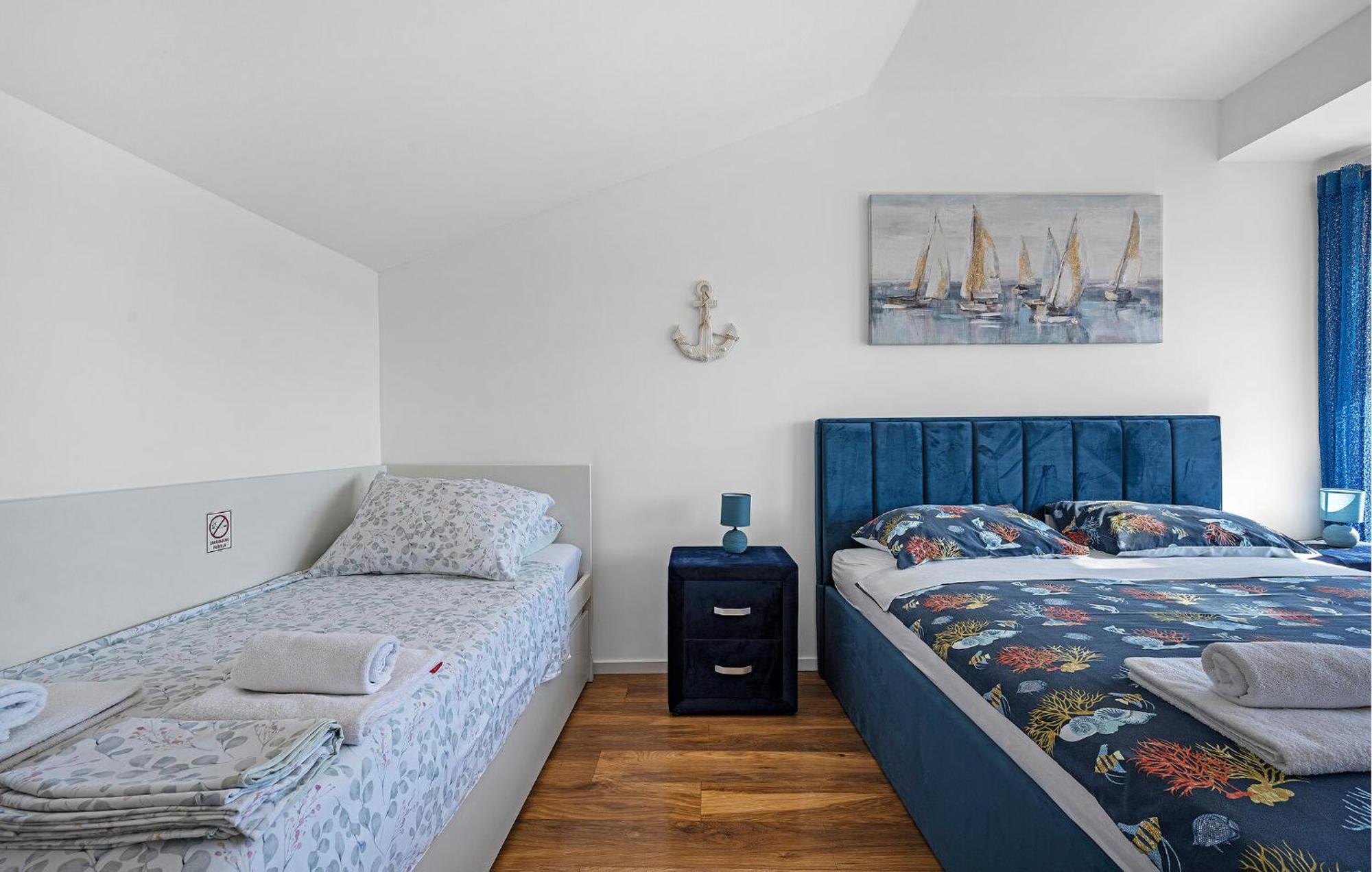 4 Bedroom Stunning Home In Murter Extérieur photo